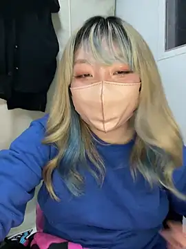 YUNA-yuna online show from 6, 1, 2025