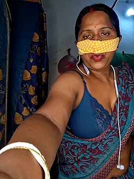 Snapshot of Real_Desi_Couple chatting on 12, 6, 2026 Real Desi Couple online show from 12, 6, 2026