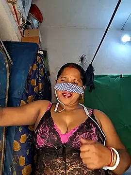 Snapshot of Real_Desi_Couple chatting on 4, 7, 2026 Real Desi Couple online show from 4, 7, 2026