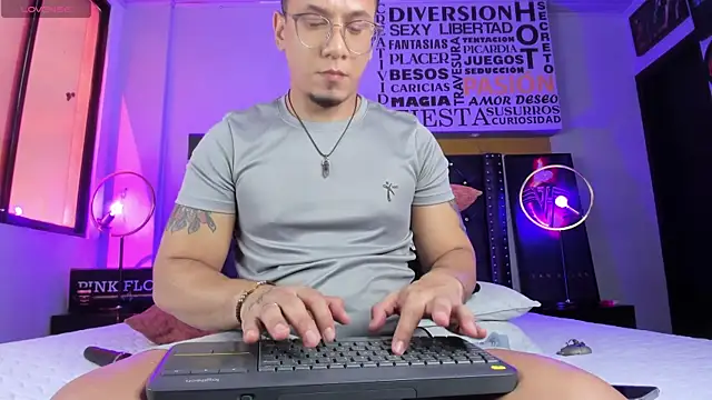 Snapshot of JoshMillerr_ chatting on 6, 5, 2026 JoshMillerr online show from 6, 5, 2026
