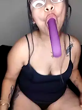 ineliveca online show from 3, 1, 2025