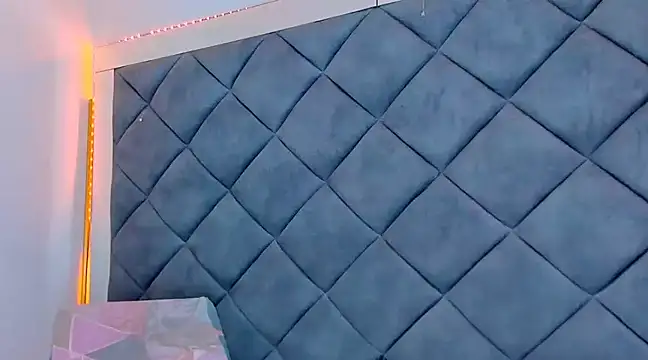 Nellyhills online show from 2, 2, 2025