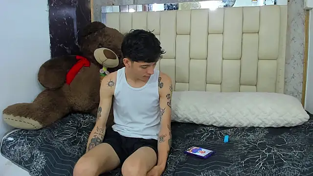 Bi Latin Boys1 online show from 29, 12, 2024