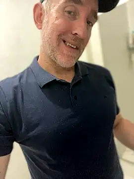 Snapshot of FrankJake99 chatting on 3, 10, 2025 FrankJake99 online show from 3, 10, 2025