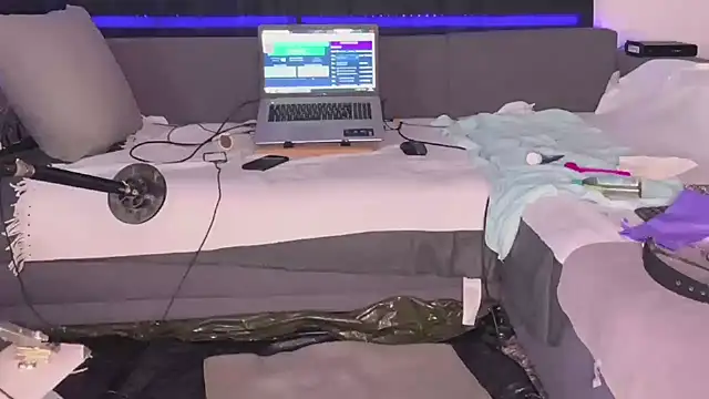 Snapshot of Nebenangeil chatting on 31, 1, 2025 Nebenangeil online show from 31, 1, 2025