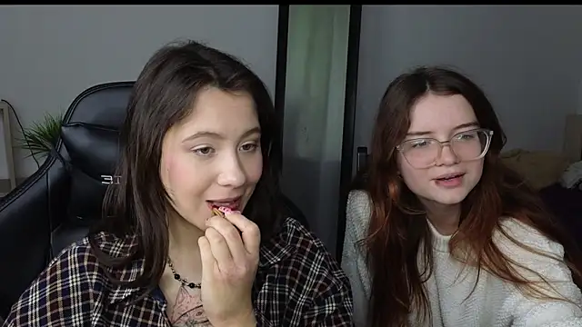 Sonya Glen online show from 6, 3, 2025