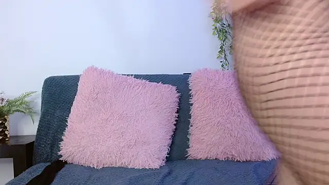 Kendal Mosk online show from 19, 9, 2025