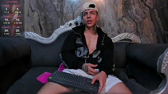 Flynn Riider online show from 18, 9, 2025