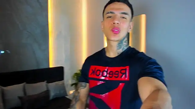 Snapshot of Flynn_Riider chatting on 8, 6, 2026 Flynn Riider online show from 8, 6, 2026