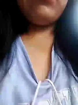 Snapshot of Danna-linyi chatting on 31, 12, 2024 Danna-linyi online show from 31, 12, 2024