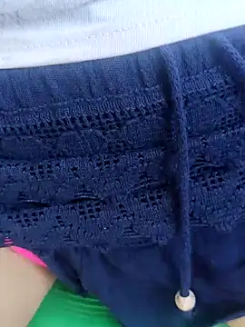 Snapshot of Danna-linyi chatting on 29, 1, 2025 Danna-linyi online show from 29, 1, 2025