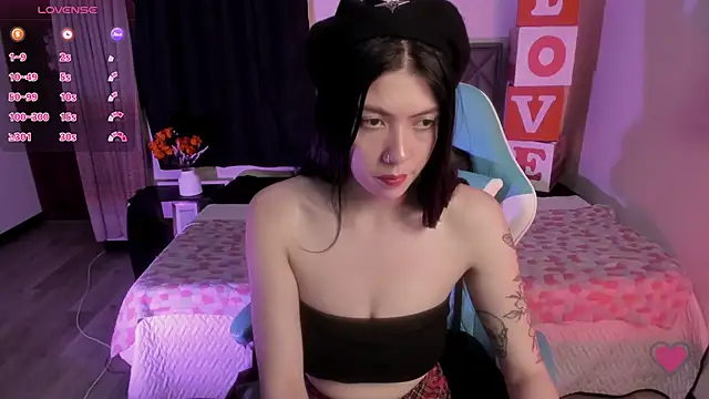 Aurora Hotson online show from 7, 2, 2025