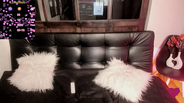 Aurora Hotson online show from 8, 2, 2025