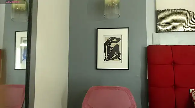  Natassia Dreams online show from 20, 12, 2024