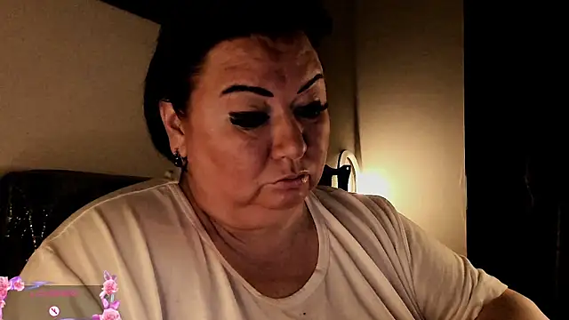 SexxyDreams1 online show from 24, 9, 2025