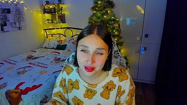 LinaTruly online show from 15, 12, 2025