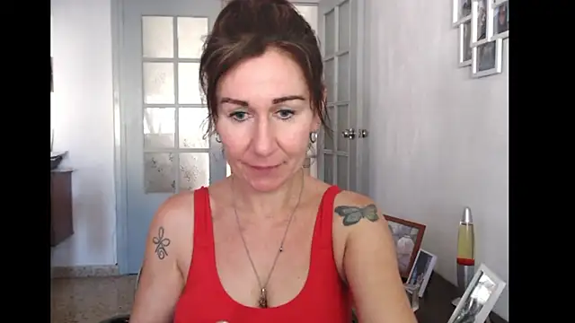 Snapshot of TamaraSweetxo chatting on 27, 5, 2026 TamaraSweetxo online show from 27, 5, 2026