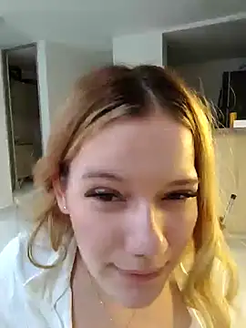 NicoleCut online show from 21, 2, 2025