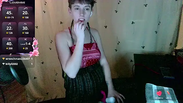 Snapshot of _hellostormy_ chatting on 5, 2, 2025  hellostormy  online show from 5, 2, 2025