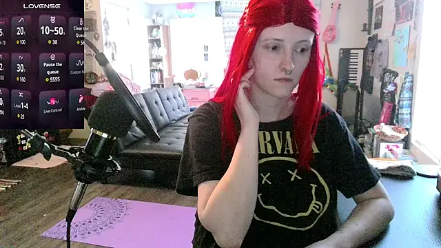 Snapshot of _hellostormy_ chatting on 8, 3, 2025  hellostormy  online show from 8, 3, 2025