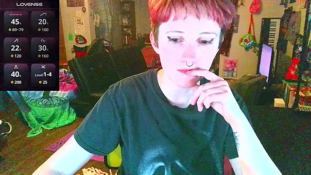 Snapshot of _hellostormy_ chatting on 19, 3, 2025  hellostormy  online show from 19, 3, 2025