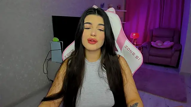 AlluringAriel online show from 9, 4, 2026