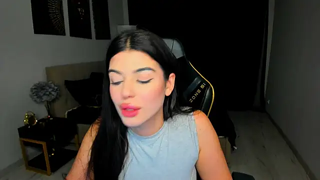 Snapshot of AlluringAriel chatting on 29, 4, 2026 AlluringAriel online show from 29, 4, 2026