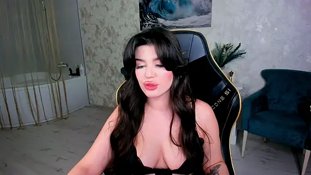 Snapshot of AlluringAriel chatting on 19, 5, 2026 AlluringAriel online show from 19, 5, 2026