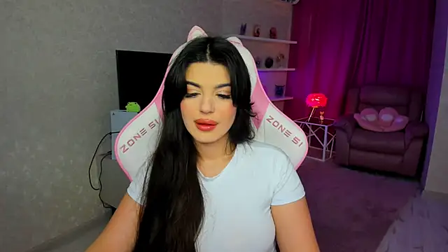 Snapshot of AlluringAriel chatting on 20, 5, 2026 AlluringAriel online show from 20, 5, 2026