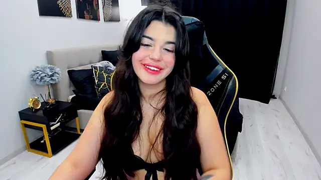 Snapshot of AlluringAriel chatting on 9, 6, 2026 AlluringAriel online show from 9, 6, 2026