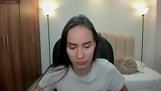 kiim sweett online show from 8, 10, 2025