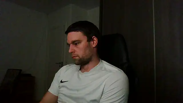 Snapshot of The_big_viking_ chatting on 28, 12, 2024 The big viking online show from 28, 12, 2024