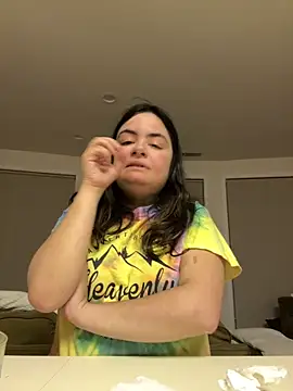 littlemissbabycakes online show from 11, 2, 2026