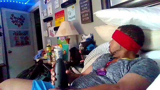 Snapshot of Creationmonster0 chatting on 3, 11, 2025 Creationmonster0 online show from 3, 11, 2025