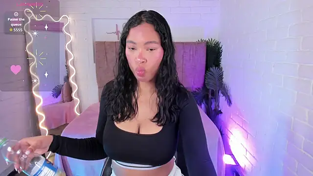 penelope tay1 online show from 29, 11, 2025