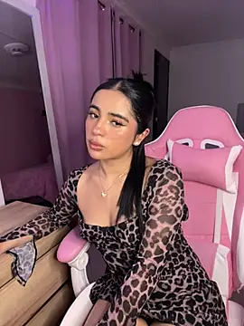 Emily-14 online show from 4, 6, 2026