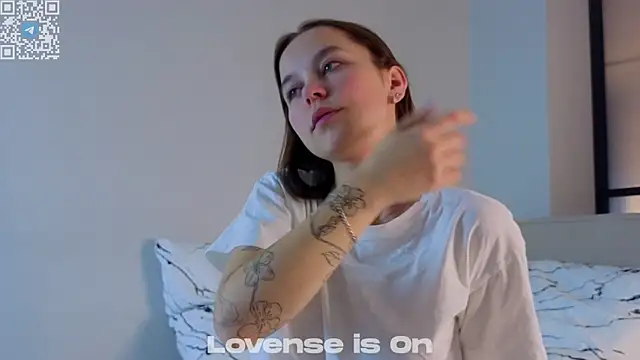 FalineDowlen online show from 14, 11, 2025