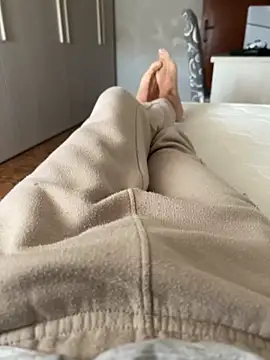 93moro online show from 1, 1, 2025