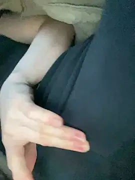 Mia Mia M online show from 3, 3, 2026