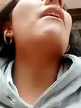 CarlaAlvez online show from 12, 9, 2025