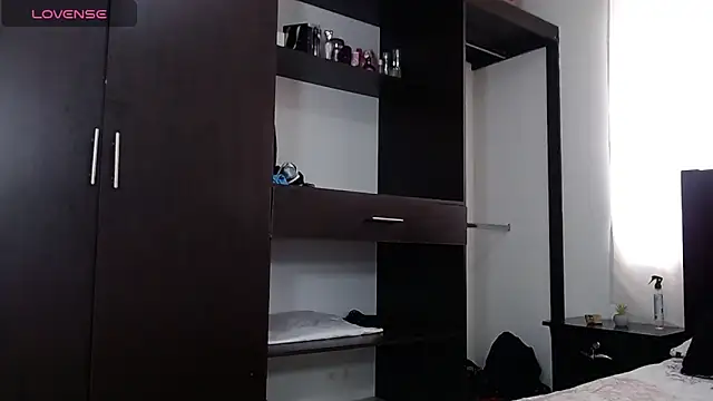 Beautifulkattia online show from 9, 2, 2025