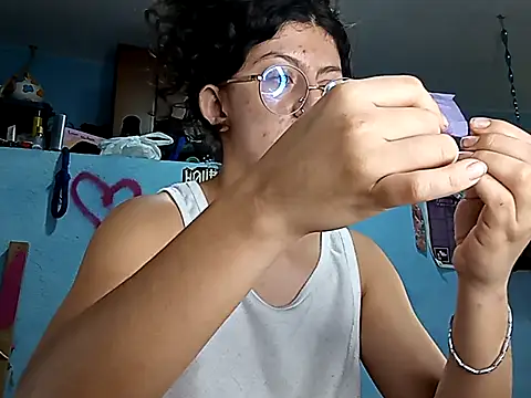 LoveElectra online show from 2, 10, 2025