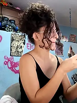 LoveElectra online show from 16, 12, 2025