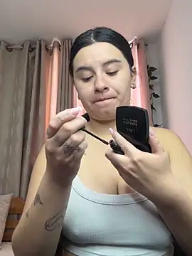 SaraBraun  online show from 24, 10, 2025