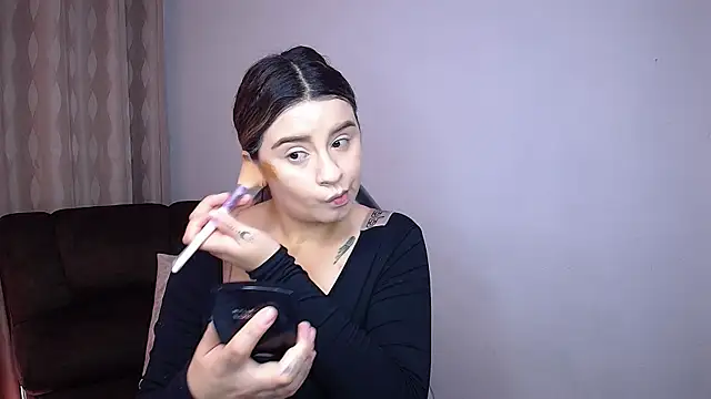 SaraBraun  online show from 19, 12, 2025