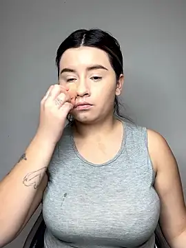 SaraBraun  online show from 12, 1, 2026