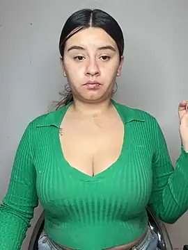 SaraBraun  online show from 15, 4, 2026