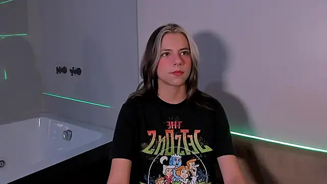 ArtemisaBlake online show from 18, 12, 2024