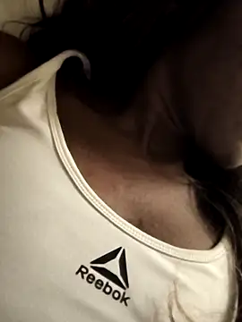 Snapshot of LuckiXCX chatting on 22, 12, 2024 LuckiXCX online show from 22, 12, 2024