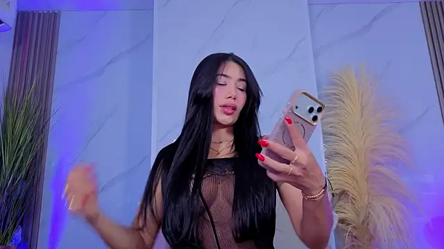 Snapshot of Chlooee__ chatting on 12, 7, 2026 Chlooee online show from 12, 7, 2026